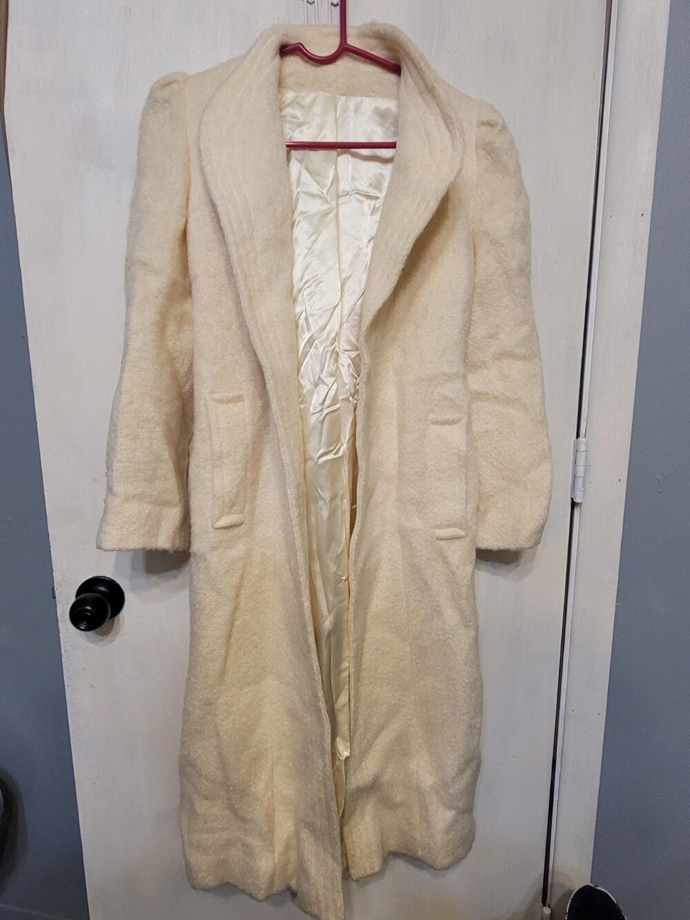 Peabody House Vintage Cream Wool Coat Retro Ladies